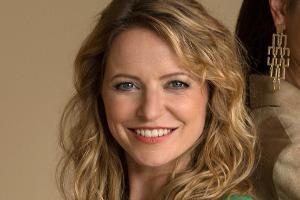 Diana Staehly spielt Anna Holzinger in der neuen Sitcom "Triple Ex"