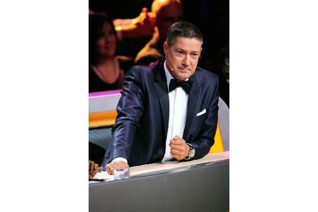 ...ihm werden die Kandidaten aber am meisten zittern: Jury-Veteran Joachim Llambi, der seit der ersten Staffel 2006 mit extr...