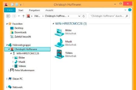 Hier sehen Sie den Explorer, der auf einem Windows-8-PC die Freigaben in der Heimnetzgruppe anzeigt.