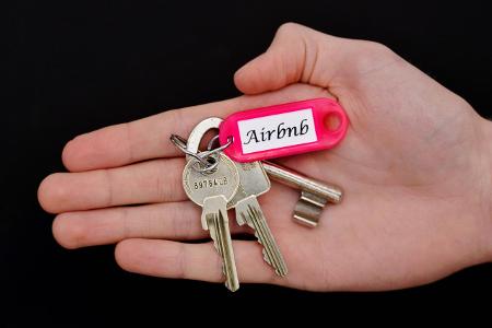 Airbnb: So verdienen Sie Geld als Gastgeber Airbnb: So verdienen Sie Geld als Gastgeber