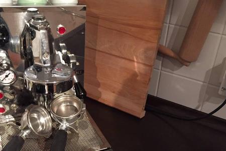 Schalten der Espressomaschine.