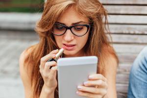 Perfekte Optik: 8 Beauty-Apps im Vergleich