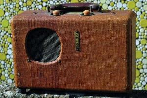 Vintage-Stil: So bauen Sie Ihren eigenen Bluetooth-Lautsprecher