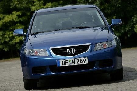 Zwischen 140 und 240 PS (V6 für Nordamerika) leisten die Motoren.