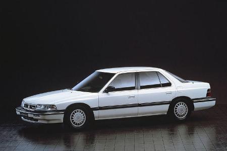 Mit einem 173 PS-V6 standesgemäß motorisiert war der Legend eine sehr gut ausgestattete Alternative zu BMW 5er, Mercedes E-K...
