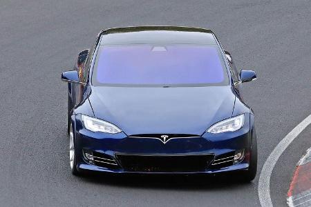 Tesla Model S Nordschleifenrekordversuch