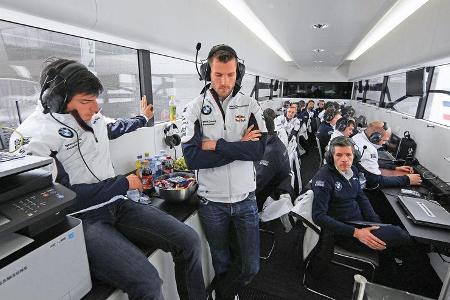 Jens Marquardt, Briefing
