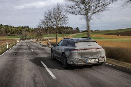 Porsche Taycan Cross Turismo