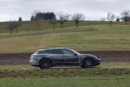 Porsche Taycan Cross Turismo