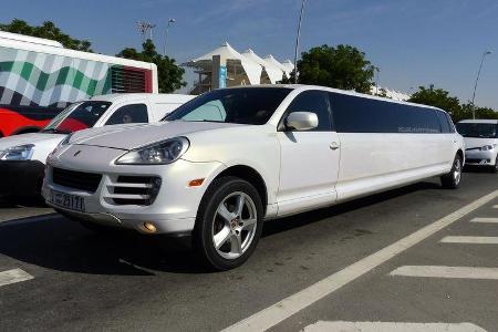 Porsche Cayenne Stretchlimo - F1 Abu Dhabi 2014 - Carspotting