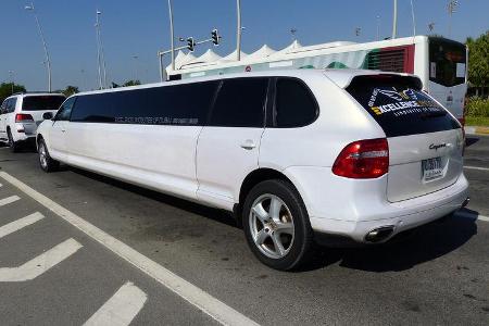 Porsche Cayenne Stretchlimo - F1 Abu Dhabi 2014 - Carspotting