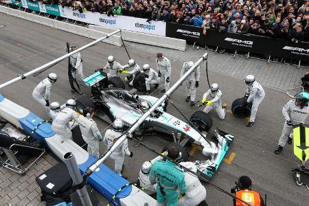 Mercedes-Benz - Stars & Cars 2014