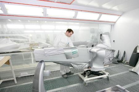 Mercedes F1 Lackiererei