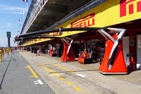 Boxengasse - Formel 1 - GP Spanien - Barcelona - 8. Mai 2014