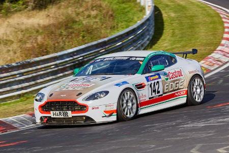 VLN 2015 - Nürburgring - Aston Martin Vantage V8 N430 - Startnummer #142 - SP8