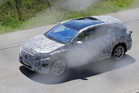 Erlkönig Mercedes EQC Crossover
