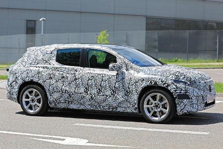 Erlkönig Mercedes EQC Crossover