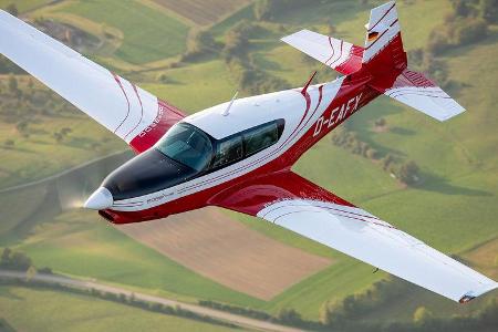 Porsche Mooney PFM 3200
