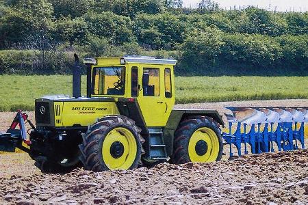 MB Trac JubilŠum und Unimog Ackerschlepper
