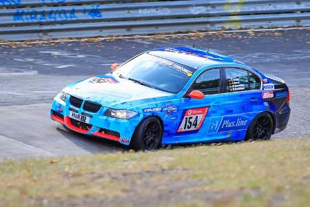 BMW 325i E90 - rent2Drive-Familia Racing - Startnummer #154 - Klasse: V4 - 24h-Rennen - Nürburgring - Nordschleife - 24. bis...