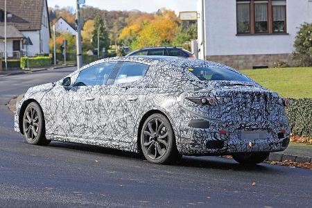 Erlkönig Mercedes EQE