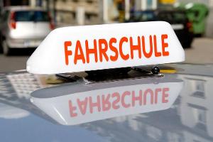 Fahrschulen dürfen teilweise wieder öffnen