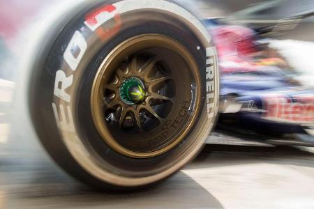 Pirelli Reifen Medium Toro Rosso GP China 2013 Pirelli Reifen Medium Toro Rosso GP China 2013
