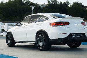 591 PS und Gullideckel-Felgen für den Power-SUV