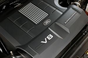 Kompressor-V8-Motor in Eigenregie