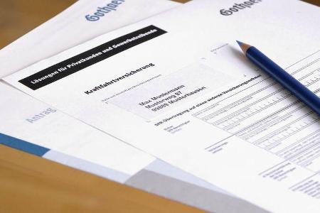 Kfz-Haftpflichtversicherungen: Corona drückt Versicherungspreise Kfz-Haftpflichtversicherungen: Corona drückt Versicherungspreise