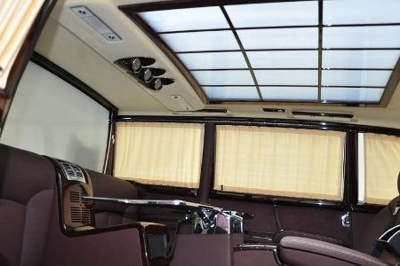 Mercedes 600 Pullman mit Maybach-Innenleben