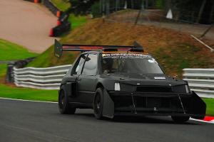 Doppelmotor-Racer mit fast 700 PS