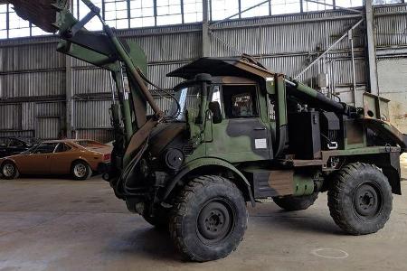 Freightliner Mercedes Unimog U419
