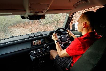 Land Rover Defender 110, Interieur