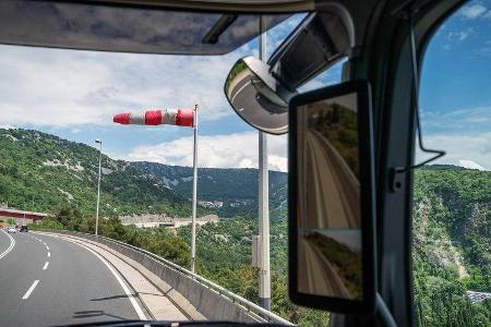 Mercedes Actros