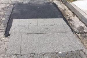 Straßenpflaster gegen Schlaglöcher