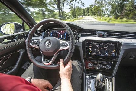 VW Passat Variant R-Line Edition, Interieur