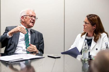 Ministerpräsident Winfried Kretschmann Redaktionsbesuch auto motor und sport