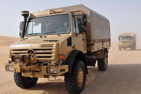 Mercedes Unimog U 5000 und Zetros 4x4 / 6x6