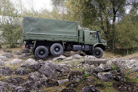 Mercedes Unimog U 5000 und Zetros 4x4 / 6x6