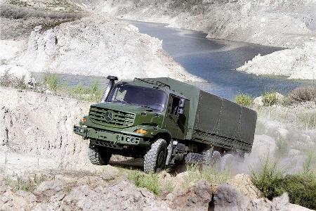 Mercedes Unimog U 5000 und Zetros 4x4 / 6x6