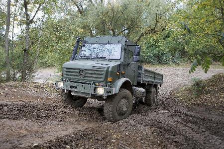 Mercedes Unimog U 5000 und Zetros 4x4 / 6x6