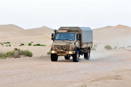 Mercedes Unimog U 5000 und Zetros 4x4 / 6x6