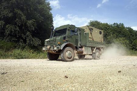 Mercedes Unimog U 5000 und Zetros 4x4 / 6x6