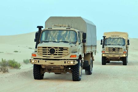 Mercedes Unimog U 5000 und Zetros 4x4 / 6x6
