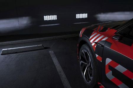 Digital Matrix Light Audi e-tron Sportback Mitfahrt