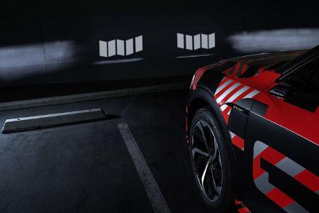 Digital Matrix Light Audi e-tron Sportback Mitfahrt