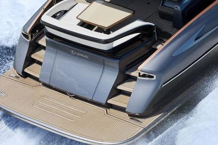 09/2019, Lexus Yacht LY 650