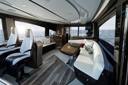 09/2019, Lexus Yacht LY 650