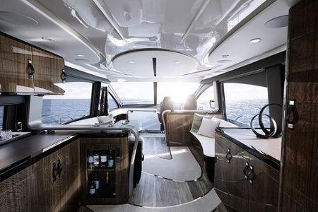 09/2019, Lexus Yacht LY 650